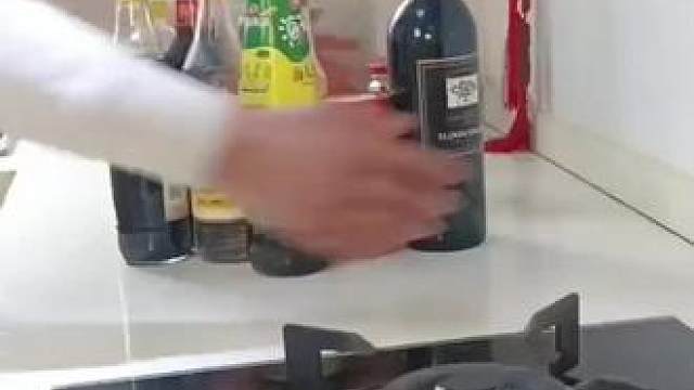 #旋转置物架再也不怕厨房乱糟糟了 #厨房调料置物架 #厨房好物 #方便又实用