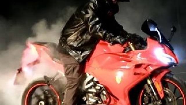 为了个镜头 也是够拼了#机车 #机车摄影 #封闭路段拍摄 #机车文案