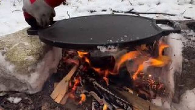 雪地铁板餐 #户外美食 #露营报告