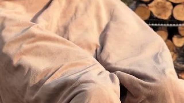 冬天户外盖这个会加热的毯子，又软和又温暖 #露营报告 #露营好装备报告 #靠谱露营装备