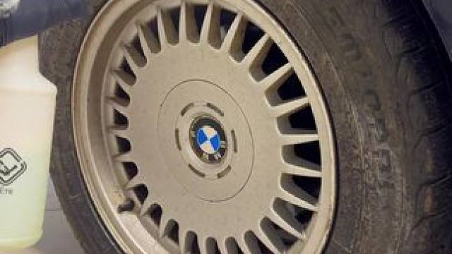 新轮胎 #国外视频分享 #解压 #精致洗车 #轮胎 #强迫症