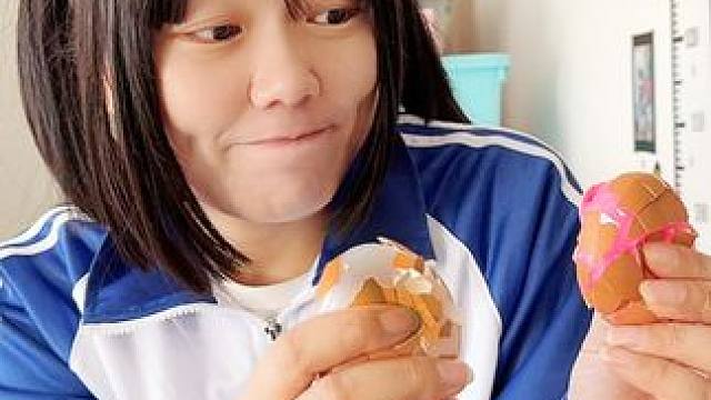 当臭宝想要鸡蛋捏捏时 妈妈能做出来吗？ #捏捏乐 #解压玩具  #手工diy #创意手工 #趣味玩具