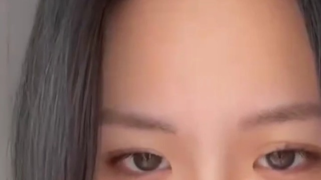 亚裔英国计时倒数红灯绿灯盯屏不眨眼挑战