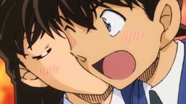 新兰平和同时登场的剧场版，仅此一部！ #柯南迷宫的十字路口内地定档  #迷宫的十字路口