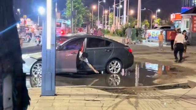 他是真的喜欢他的拖孩