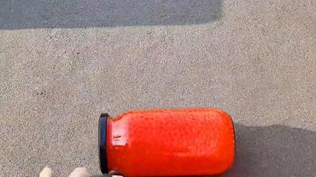 楼梯滚瓶子爆破解压时刻