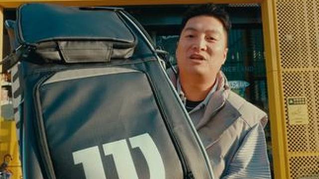 【橄榄球神包】终于又到货啦~~~ 这次数量同样不多 先到先得 下批要等到明年2月啦~~~
#橄榄球包