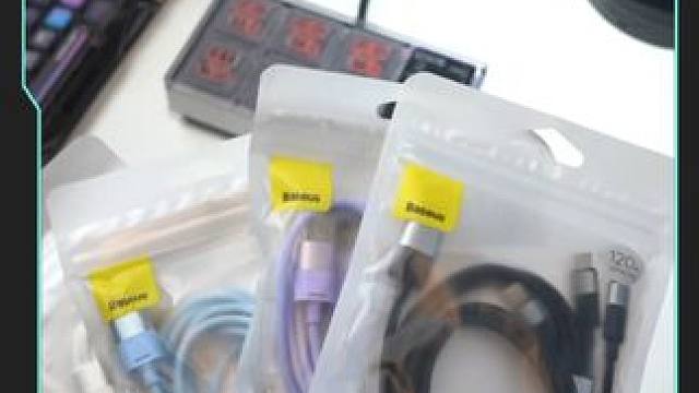 一线三用，出门带这个，什么设备都能充 #三合一数据线 #倍思数据线 #三头充电线