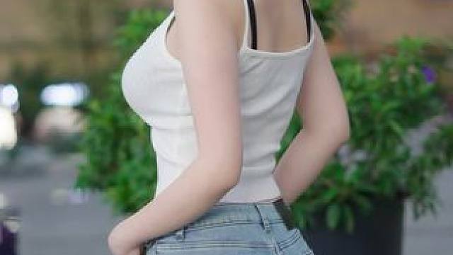 这个背影打几分 #极品身材 #性感牛仔裤 #性感美女
