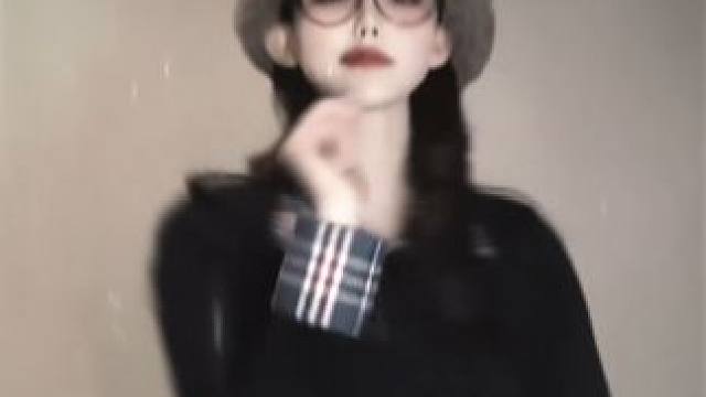 #陪我过个冬相思八千里 这谁不迷糊？  #秋去冬来月如风