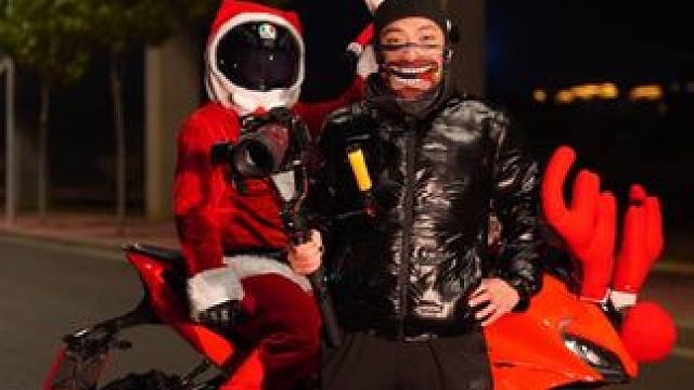 第三视角的花絮看着太好玩了#机车 #机车文案 #机车摄影 #封闭路段拍摄