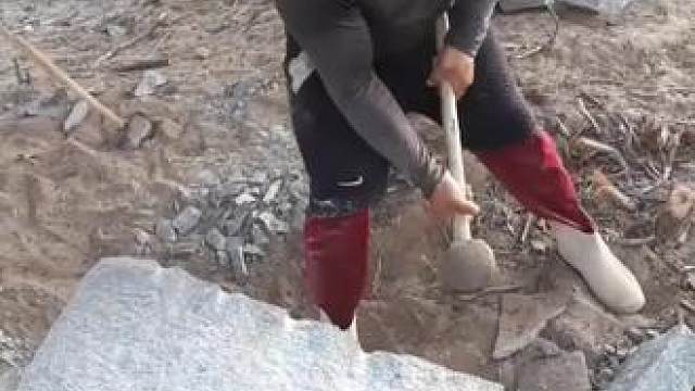 马蹄石工艺。 #施工工艺 #能工巧匠 #老手艺 #马蹄石#石头工艺