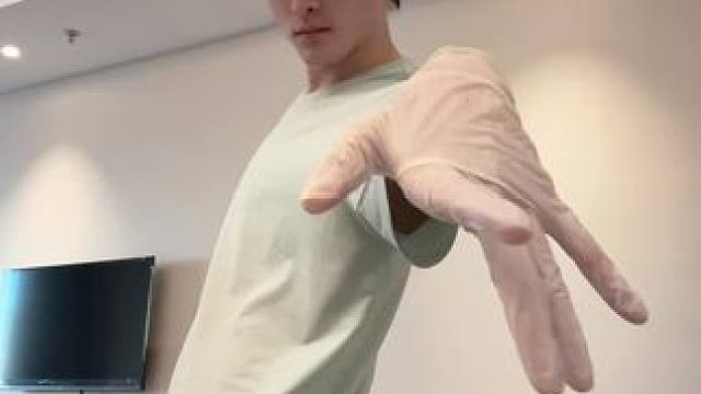 都在拍这个我也来拍一个吧 #凌驾 #鲁鲁修 都在拍这个我也来拍一个吧