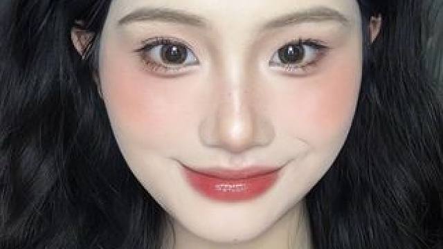 适合冬日氛围感的美瞳终于被我选出来了～ #方圆脸妆容 #新手化妆教程 #美瞳分享 #日常美瞳#氛围感