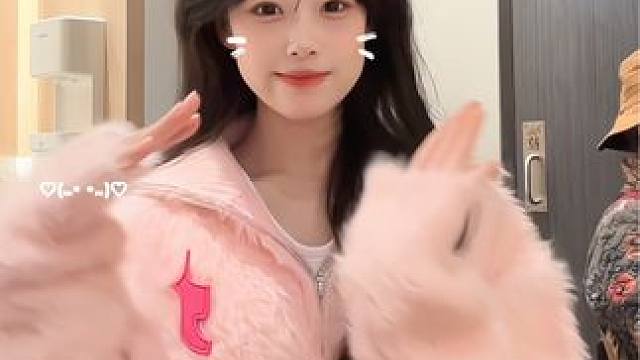 能否陪我过个冬~#最爱的冬天已经如约而至 #一学就会系列 #手势舞 #秋去冬来手势舞