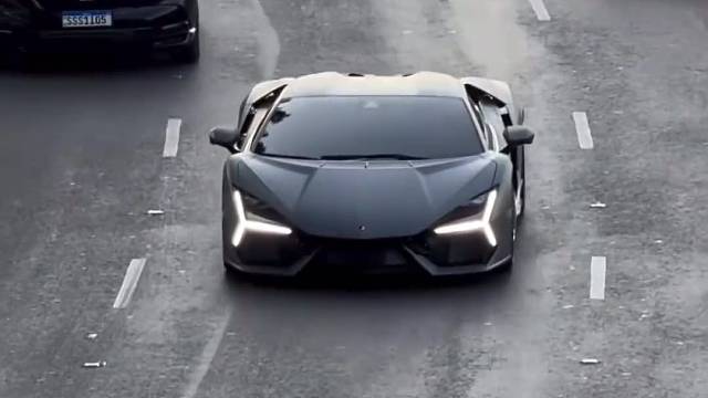 艾特谁就让谁给你买！