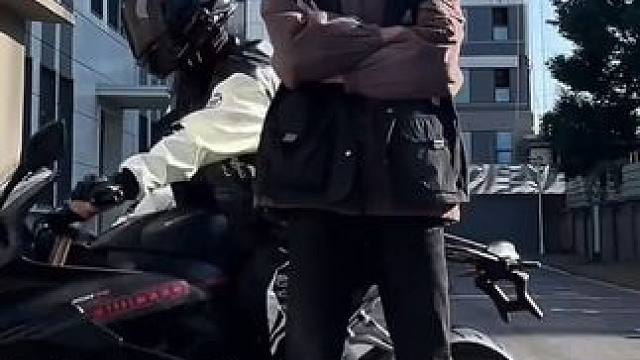 兄弟说：耍帅你来，技术我来 #机车 #赛600rs #哇酷哇酷太有感觉了