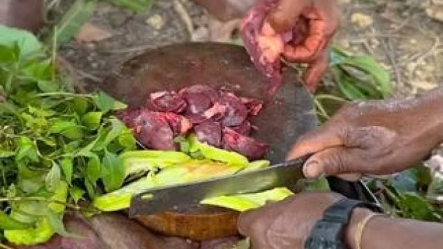 东南亚原始美味 #原始美味#原始部落生活 #原始部落 #野外生存 #荒野求生