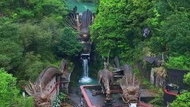 浙江一位农民真的太牛了，居然在大山深处雕刻出精美建筑，大家有知道这是建好做何用呢？#旅行推荐官 #旅