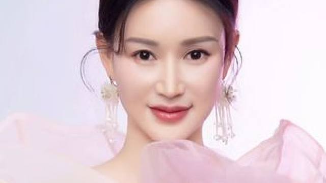 #我道人间好一响年味就来了  本喵的春节歌单循环曲目又加一！#邓超予