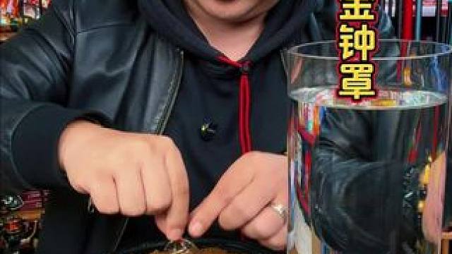 散炮金钟罩打窝器 气温低，我们都会戴手套，这样捏铅皮炮就会很麻烦，但是你带上这款金钟罩打窝器就可以轻