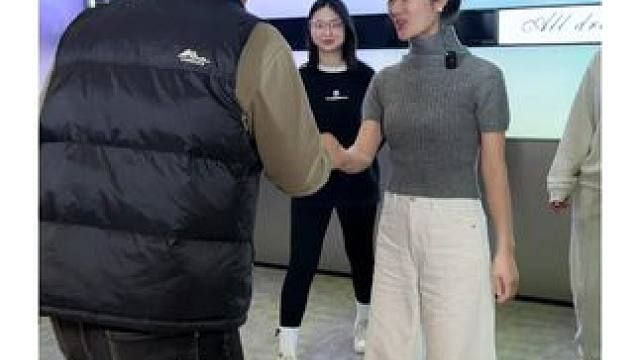 人生三分之一的时间都在床上度过，所以我们对于❗床品的选择❗也尤为重要，它会影响我们的呼吸，皮肤，睡眠