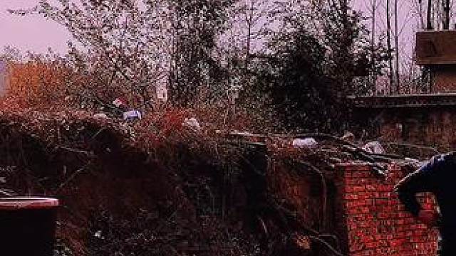 #农村生活 #走进山圈村（5）李家楼村，快要离开自己家园的大哥，由于年青时冲动，