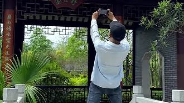 出去游玩试试这样拍#手机摄影 #拍摄技巧 #古建筑之美 #拍出电影感 #治愈系风景