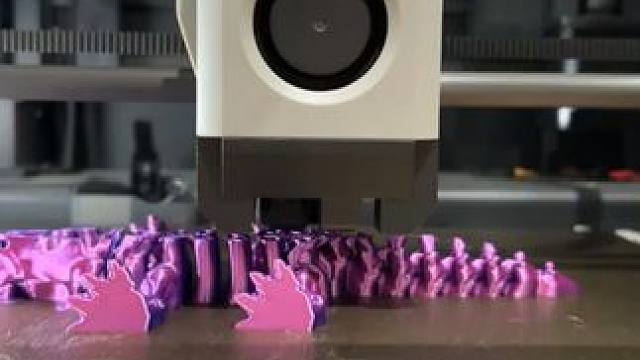 这个颜色打印出来的恐龙真的很好看~ #玩个很新的东西 #3d打印