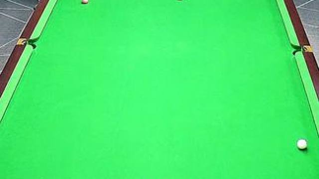 对手表演后兴奋的尖叫手舞足蹈