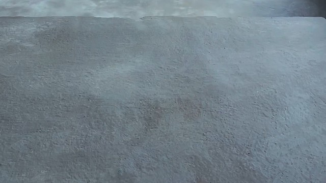 楼梯滚瓶子爆破解压时刻