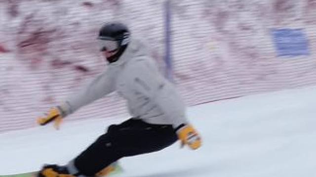 快乐与平凡最浪漫.（这屁股撅上天了）#滑雪转场 #滑雪人的开板仪式感 #带着影石去滑雪 #powst