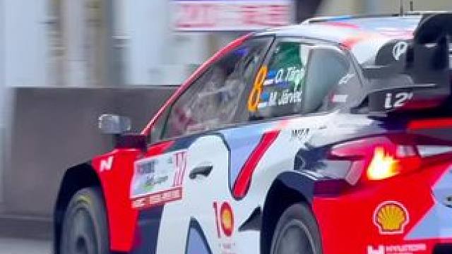 拉力赛车上了公路也得守规矩，这也是能够与它并驾齐驱的绝好时机#wrc拉力赛 #wrc赛车