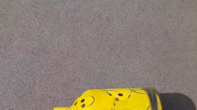 楼梯滚瓶子爆破解压时刻