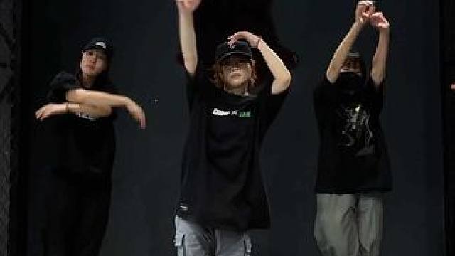 It's your birthday #hiphop基础 #iffy编舞 #ha