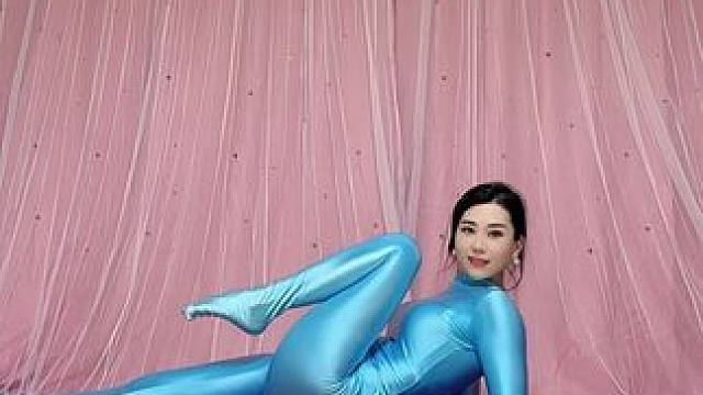 #正常瑜伽动作无不良引导 #一字马 #瑜伽女孩 #软开度训练 简单的事情重复做