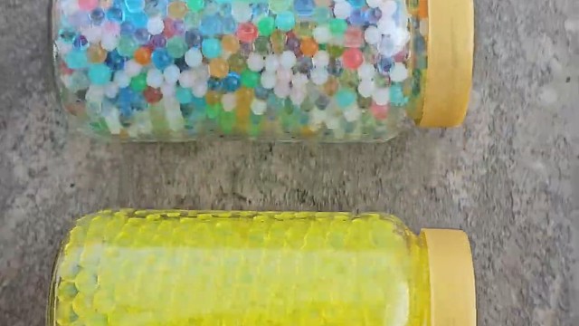 楼梯滚瓶子爆破解压时刻