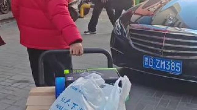 同城顾客送货上门安装 承蒙玩大话，魔兽的粉丝和兄弟照顾，生意蒸蒸日上，竭诚为您服务！#大话西游 #电