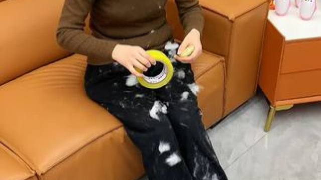 神奇的粘毛器!不仅能轻松清理头发和猫猫狗狗掉落的毛发，水一冲就干净能继续用了 #粘毛神器  #养猫人