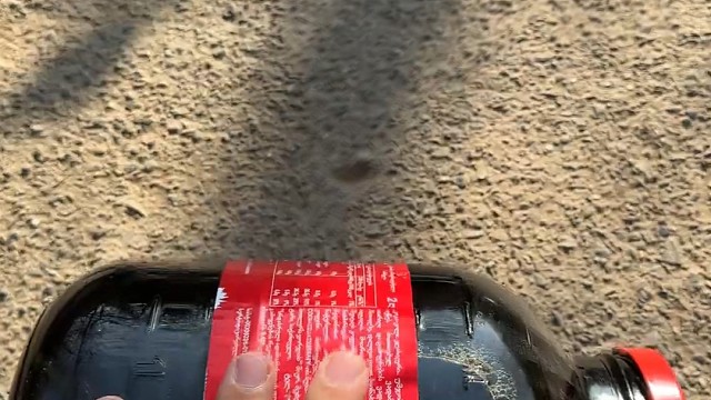 楼梯滚瓶子爆破解压时刻