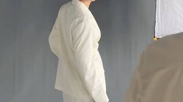 恋爱互动剧《无法抗拒的他们》 #无法抗拒的他们  跑车就是危险与迷人共存，别担心，我会保护你的安全！