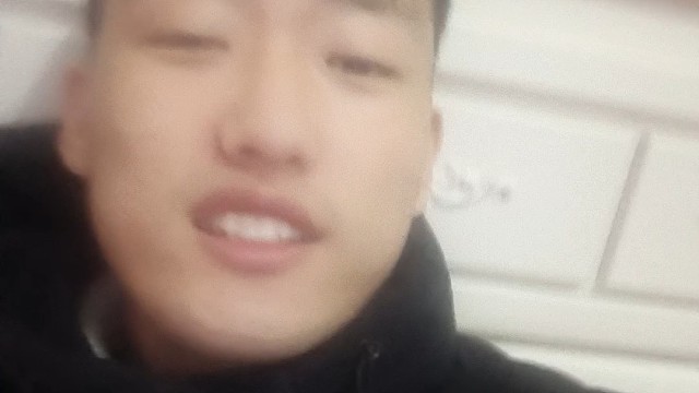 在家躺平的第一天都干啥事儿呢？第一天？