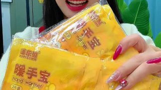 去年没来的囤货，孩子手冻的没法写字，穿戴暖手宝，今年老早囤了#暖手宝 #穿戴式暖手宝 #不冻手
