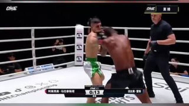 高扫腿太厉害了！#格斗 #踢拳