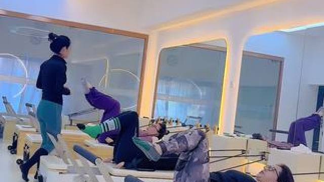 60分钟普拉提核心床让你5分钟看完，喜欢记得点赞收藏哦，喜欢口令讲解版的亲们，下方评论区留言告诉我哦