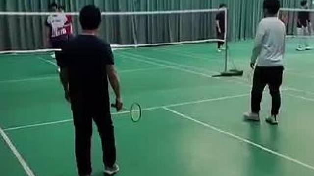 球不落地，永不放弃~#混双对男双 #爱打羽毛球 #记录生活记录自己