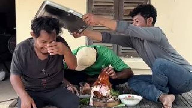 矮子来了哈哈哈 #农村美食#农村生活#乡村美食 #东南亚美食