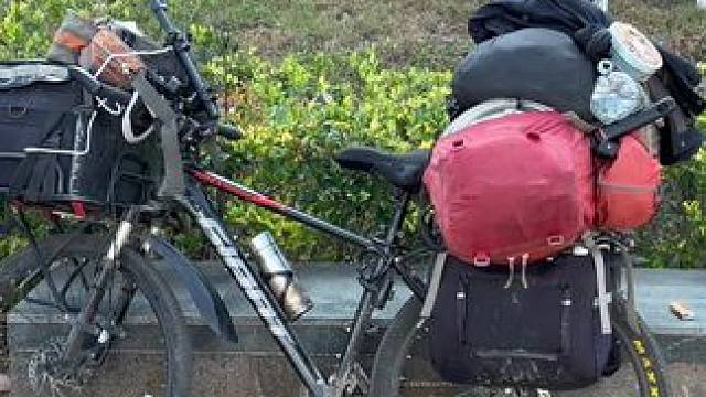 要么不爆胎要么两个一起爆我是服了，哈哈哈哈 #我的骑行日常 #记录真实生活 #真实户外 #一起去野