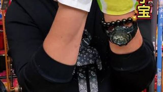 暖手宝 户外钓鱼或者干活的时候，带上这款暖手宝，会让你的双手非常暖和。#户外用品 #暖手宝 #钓鱼户