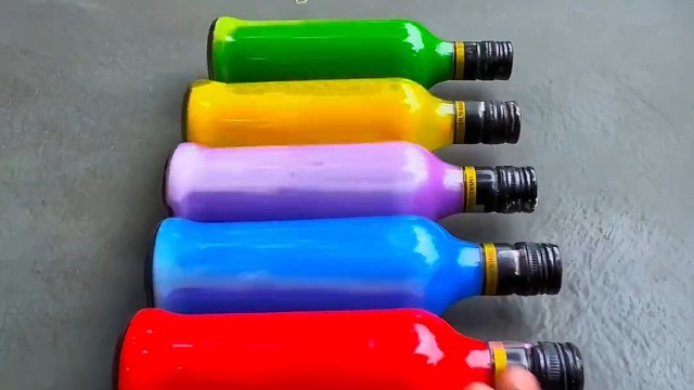 楼梯滚瓶子爆破解压时刻